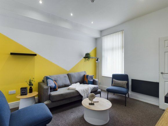 Property photo 3 of 15 8462633.Jpg