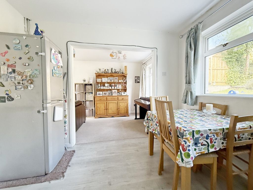 Property photo 3 of 25 Dining Room