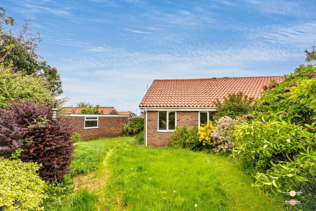 Property photo 3 of 14