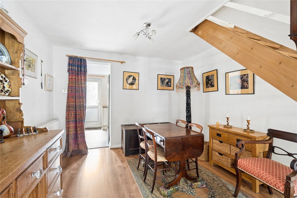 Property photo 3 of 11 Dining Area