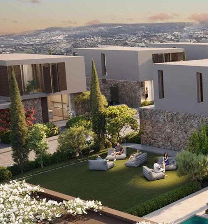 Property photo 3 of 14 Garden Area -...