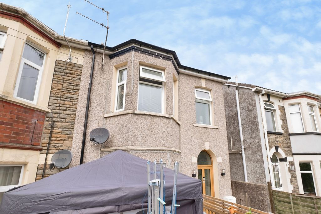 Property photo 1 of 24