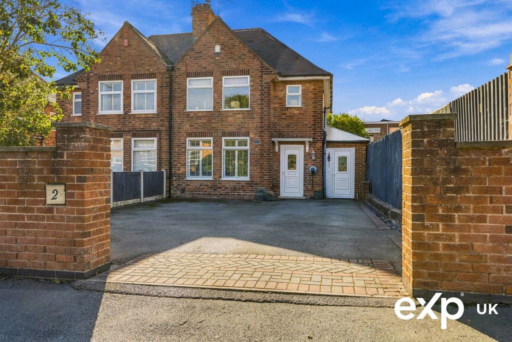 Property photo 1 of 36