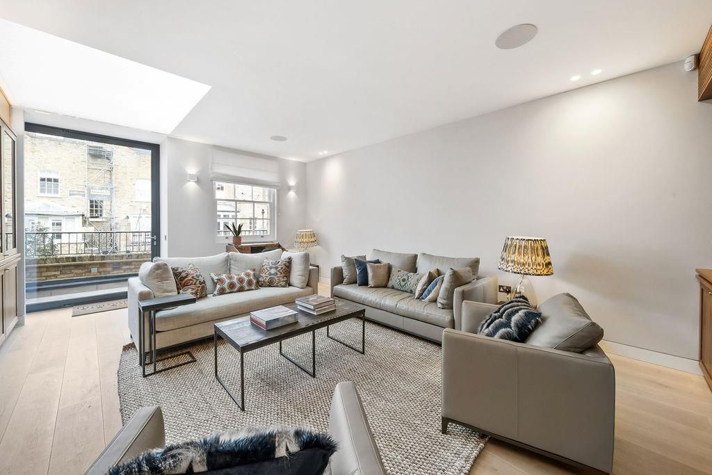 Property photo 2 of 16 Image