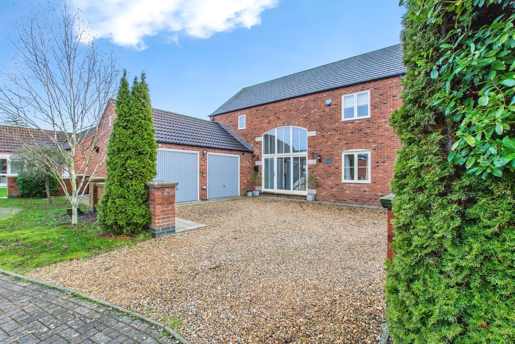 Property photo 1 of 23