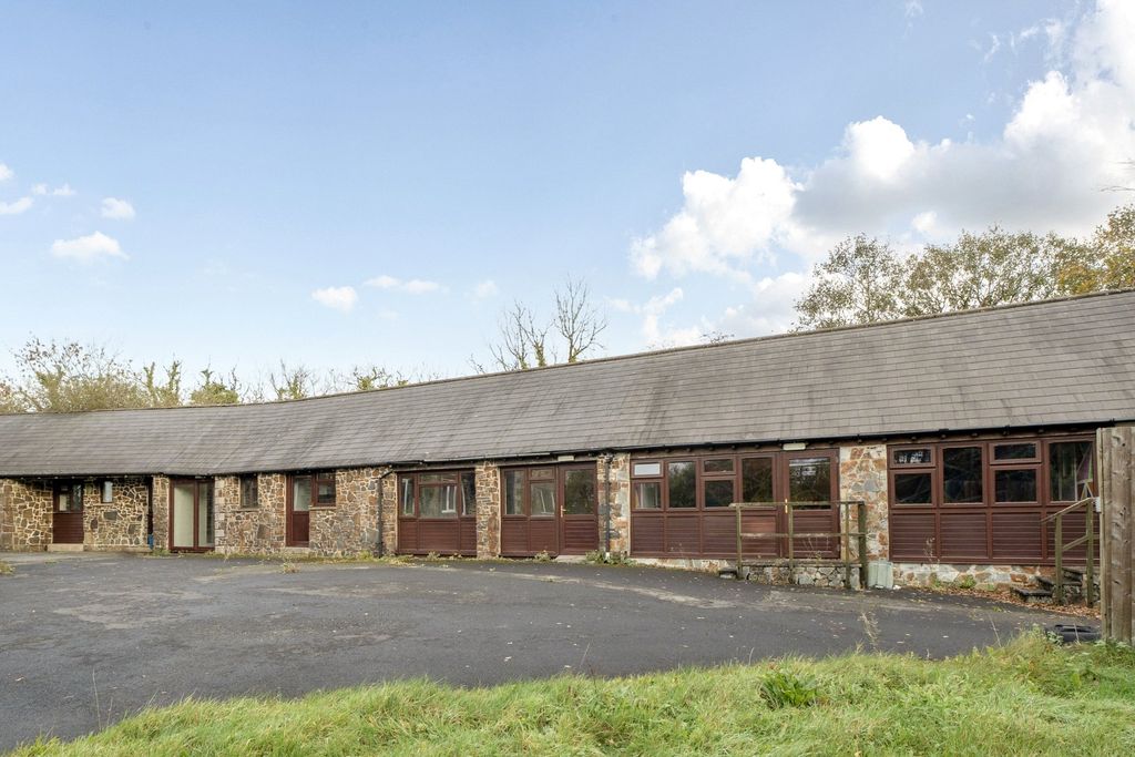 Property photo 3 of 23 Picture No. 16