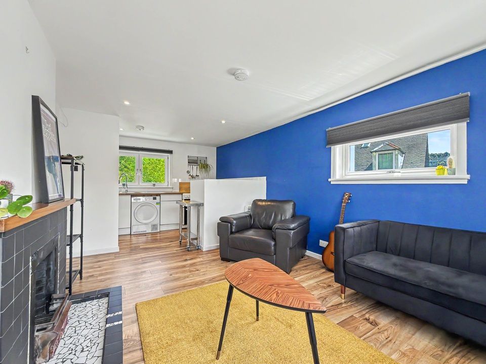 Property photo 2 of 12