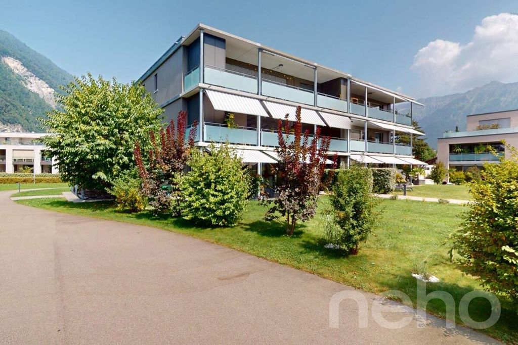 Property photo 1 of 12