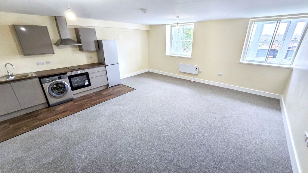 Property photo 2 of 14