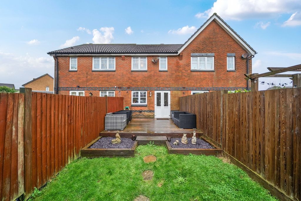 Property photo 3 of 19 Garden