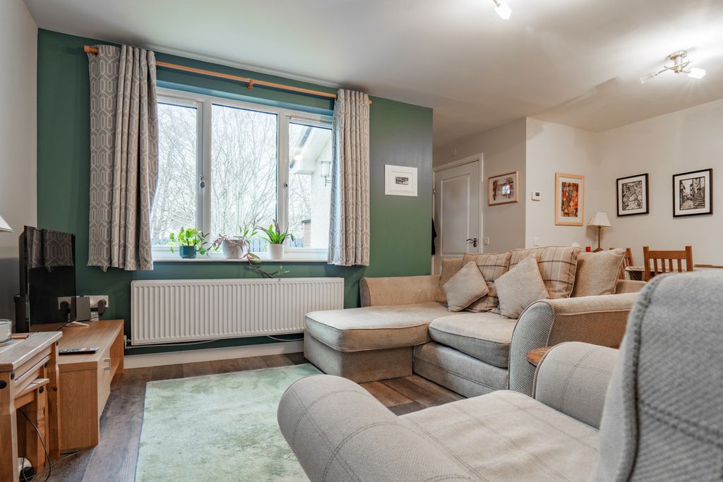 Property photo 3 of 30