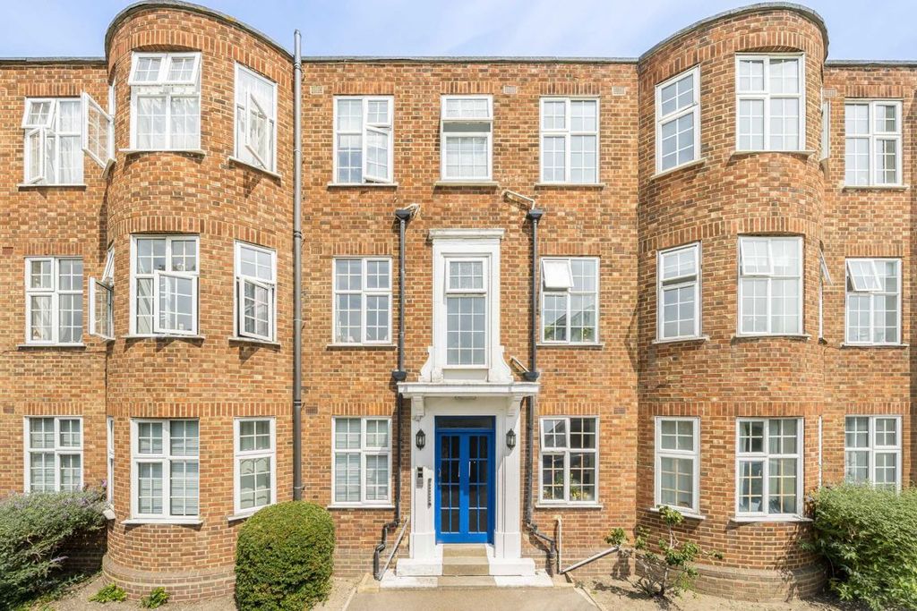 Property photo 1 of 7