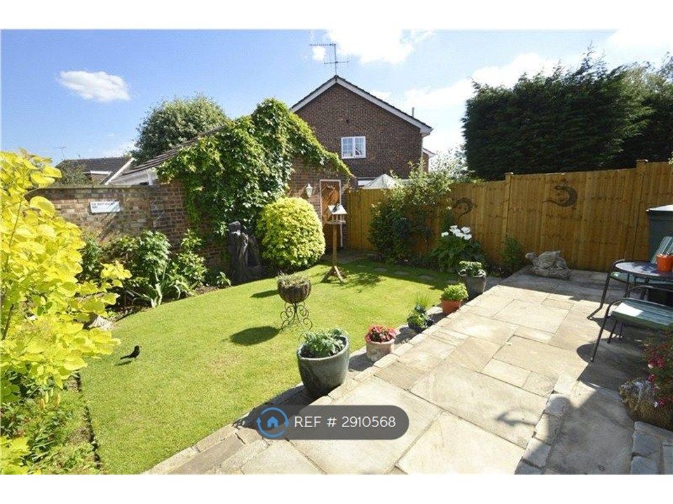 Property photo 3 of 12