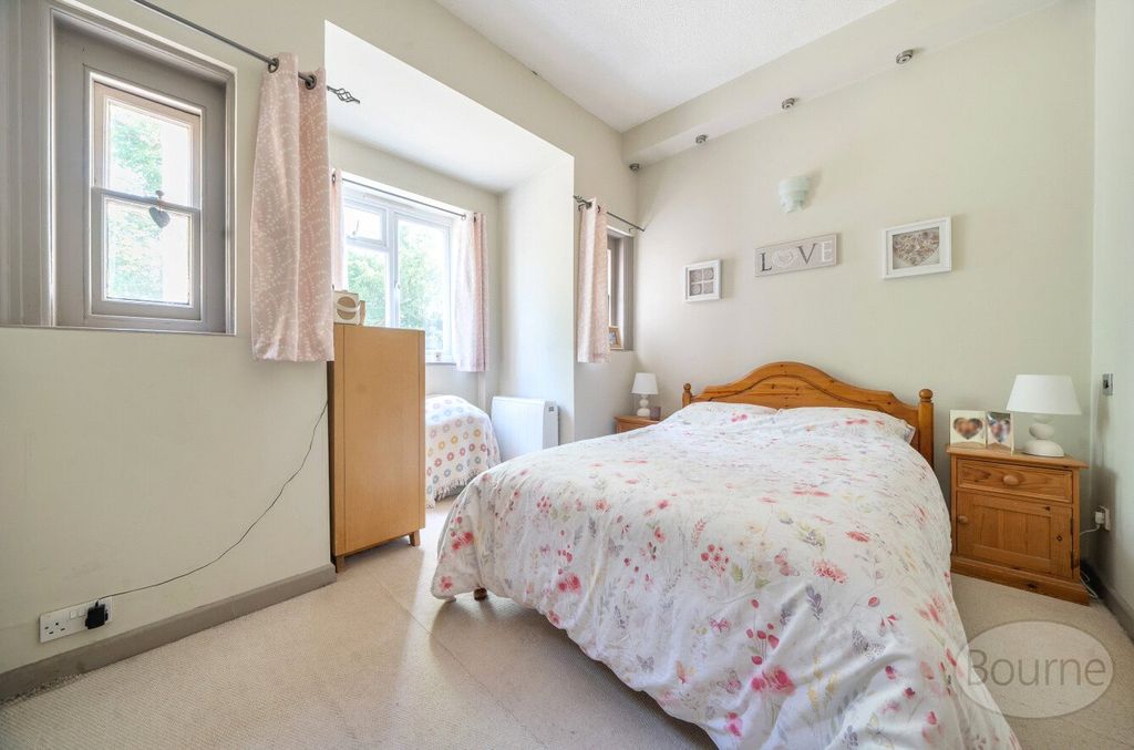 Additional image 6 of 1 bed flat for saleLondon Road, Hill Brow, Liss, Hampshire GU33