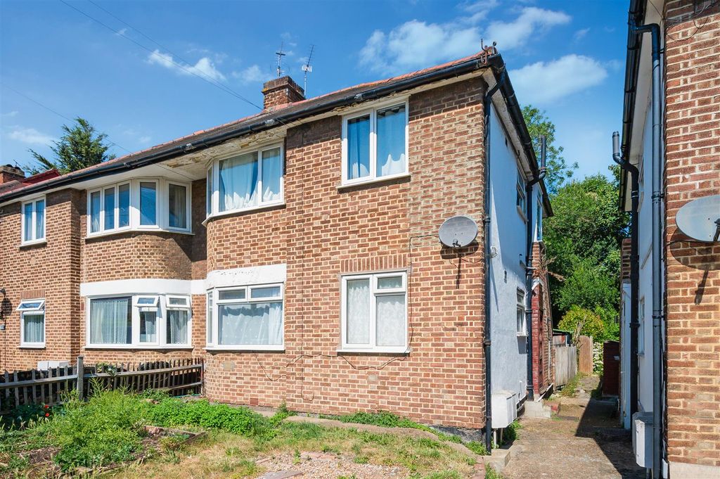 Property photo 1 of 8