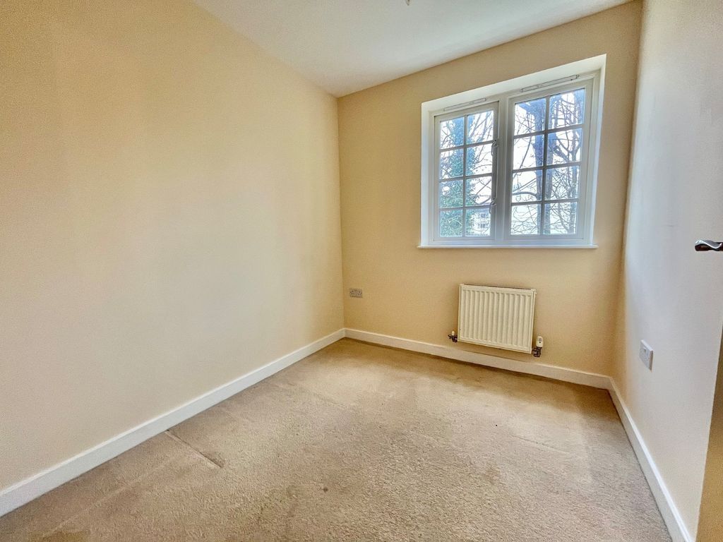 Additional image 8 of 3 bed flat for saleCourthouse Road, Tetbury, Gloucestershire GL8