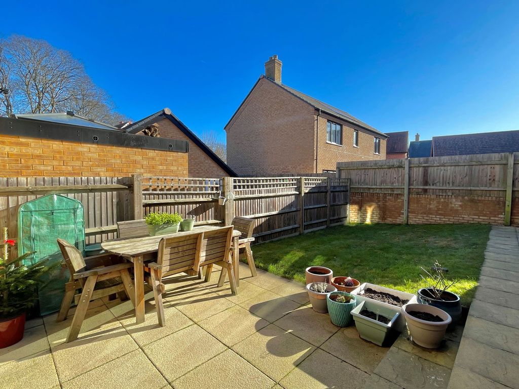 Property photo 3 of 52