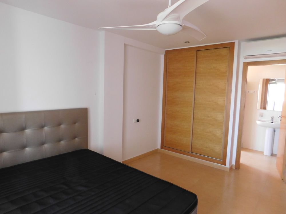 Property photo 2 of 35