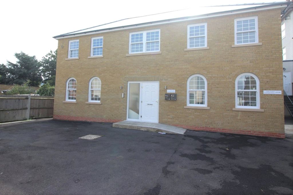 Property photo 1 of 8 Picture No. 08