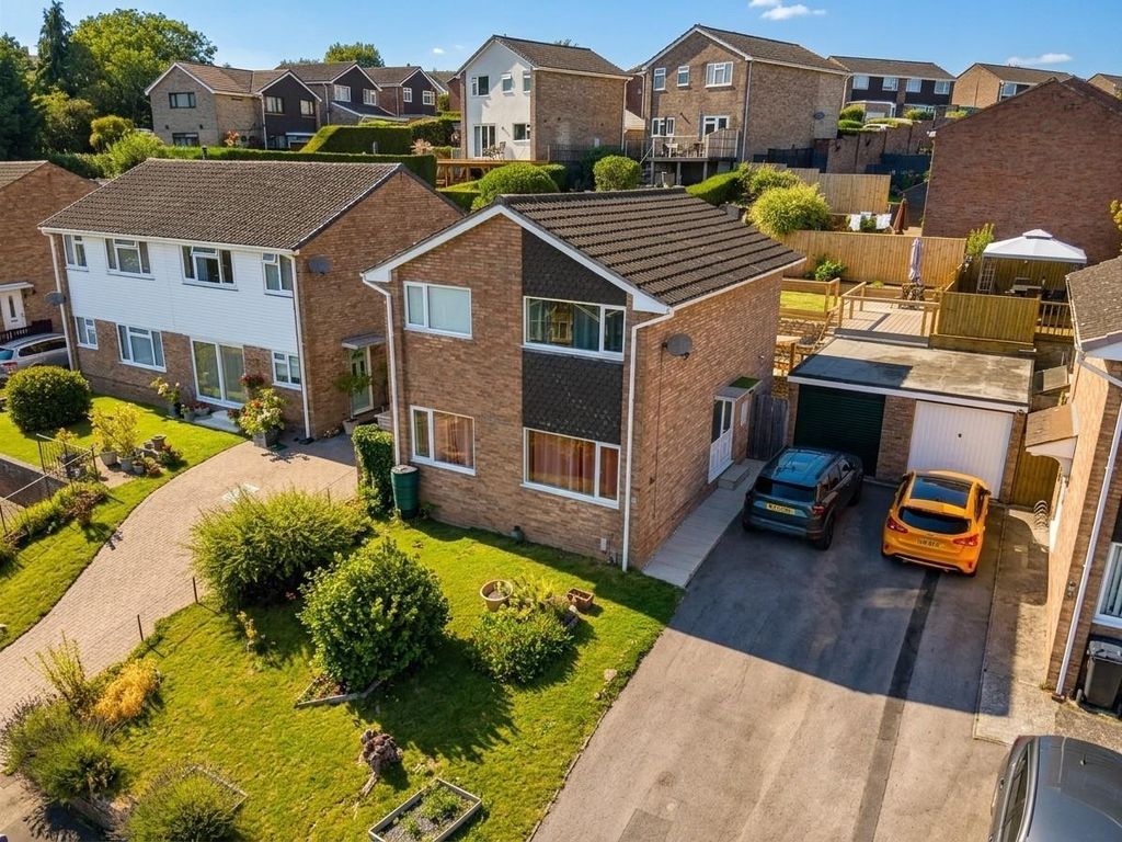 Property photo 1 of 21