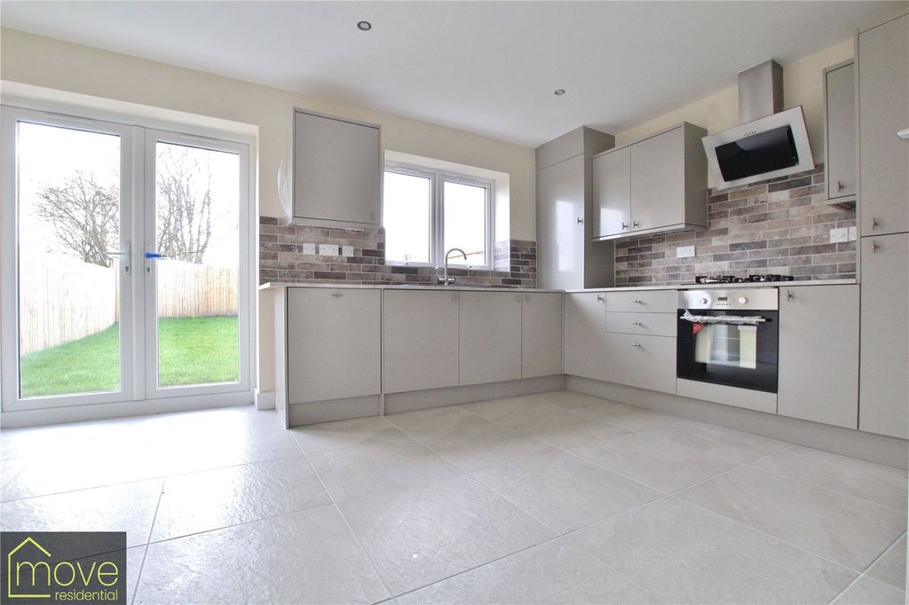 Property photo 2 of 13 Picture No. 02