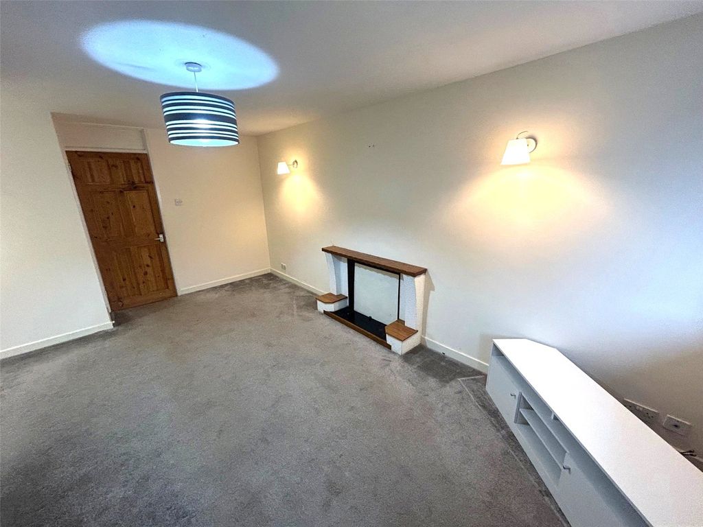 Property photo 3 of 11 Picture No. 18