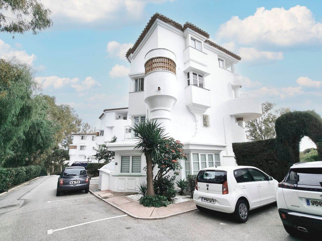 Property photo 1 of 11 Building Copia