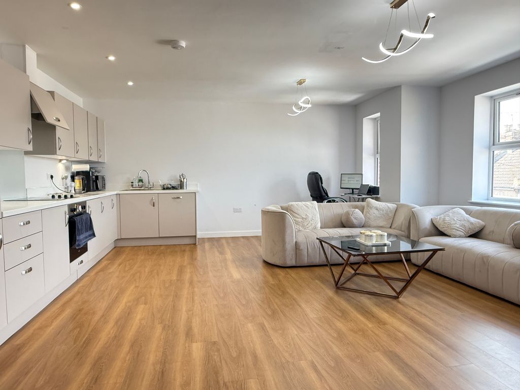 Property photo 1 of 14 Living/ Kitchen