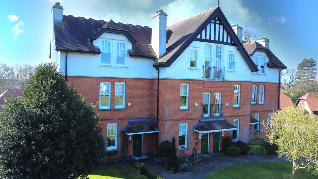 Property photo 1 of 21