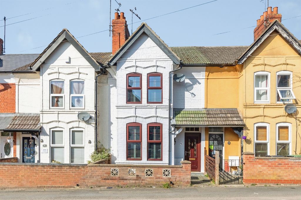 Property photo 1 of 12