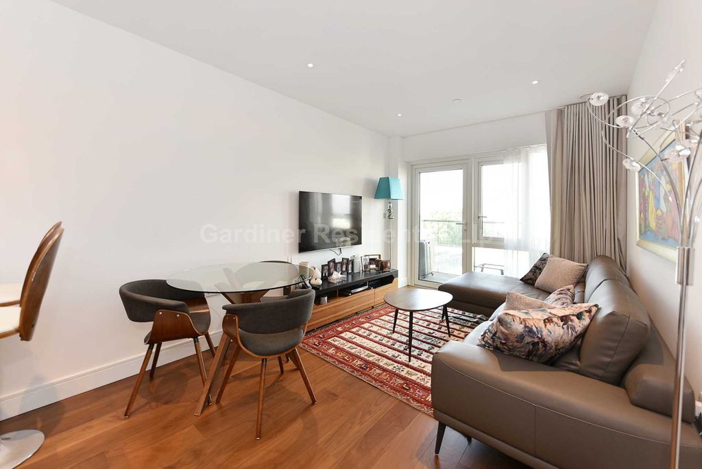 Property photo 1 of 11