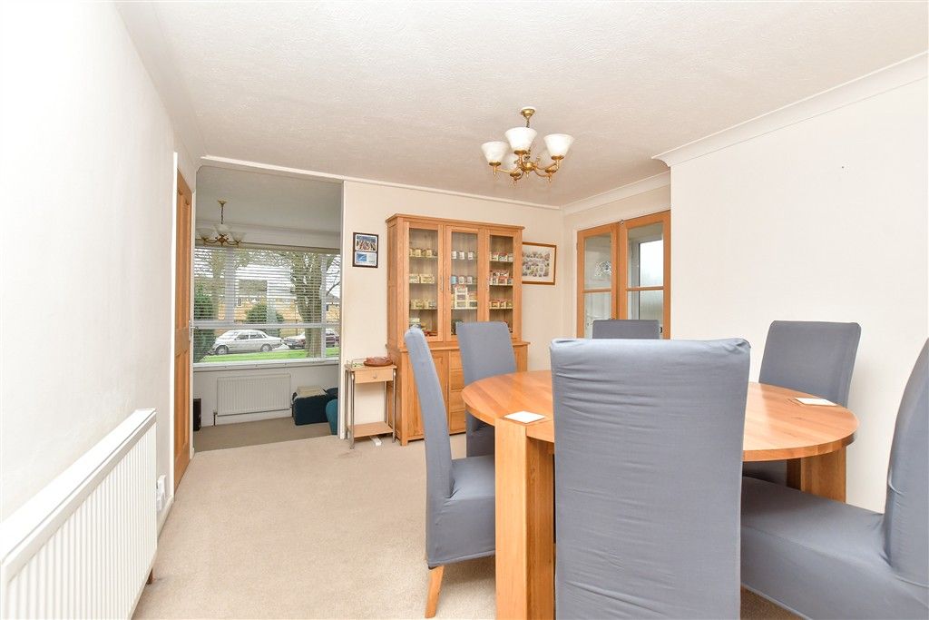 Property photo 2 of 10 Dining Room