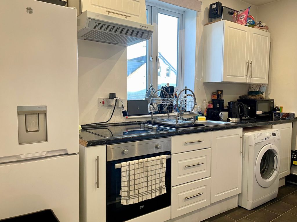 Property photo 2 of 7 Image