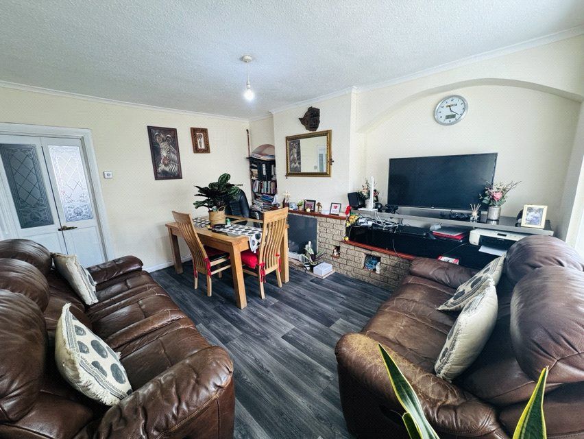 Property photo 2 of 14 Picture No. 47
