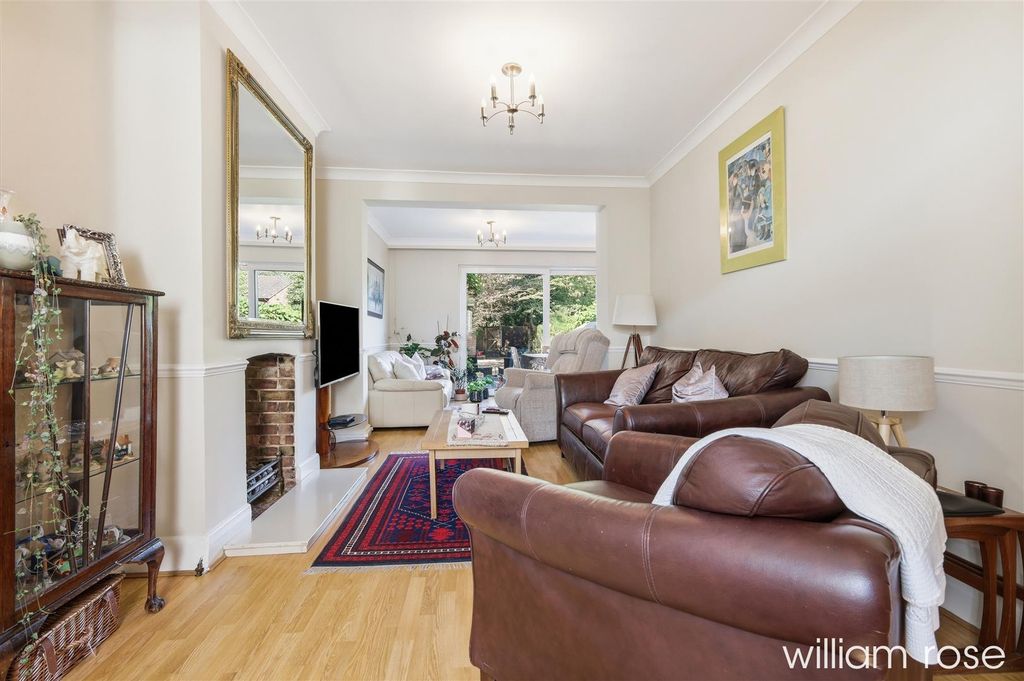 Property photo 3 of 21 9_9Fa4De4F-7F23-4795-B231-3Ef5771dc162.Jpg