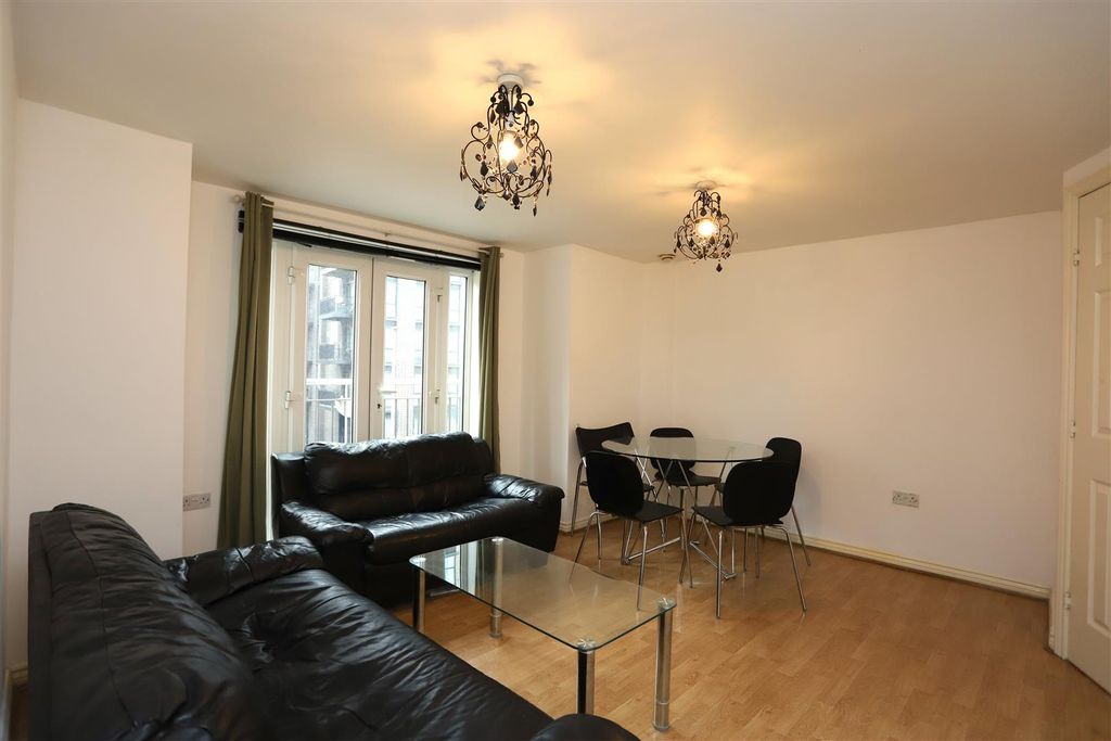 Property photo 2 of 7