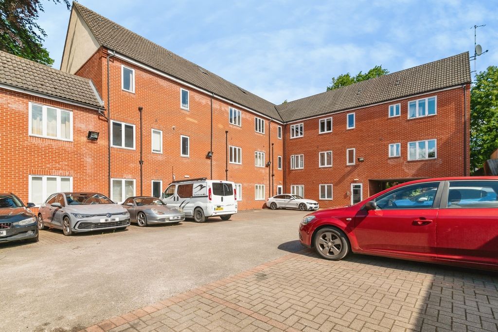 Property photo 1 of 16 Pbox-Img.Jpg