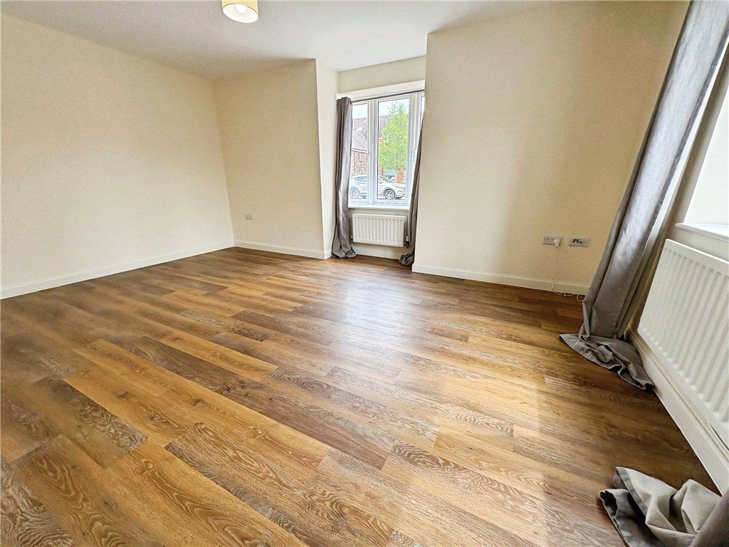 Property photo 2 of 13 Picture No. 30