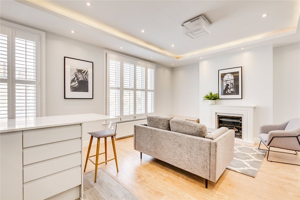 Property photo 2 of 11 Reception Room