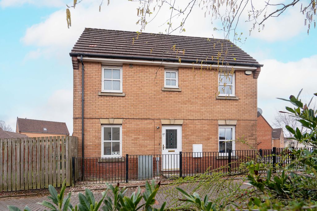 Property photo 1 of 13 17 Tollbraes Road, Bathgate Eh48 2Sh (32)