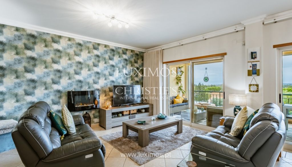 Property photo 3 of 27