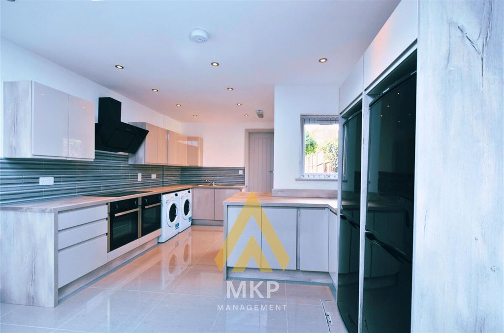 Property photo 1 of 15 1.Png