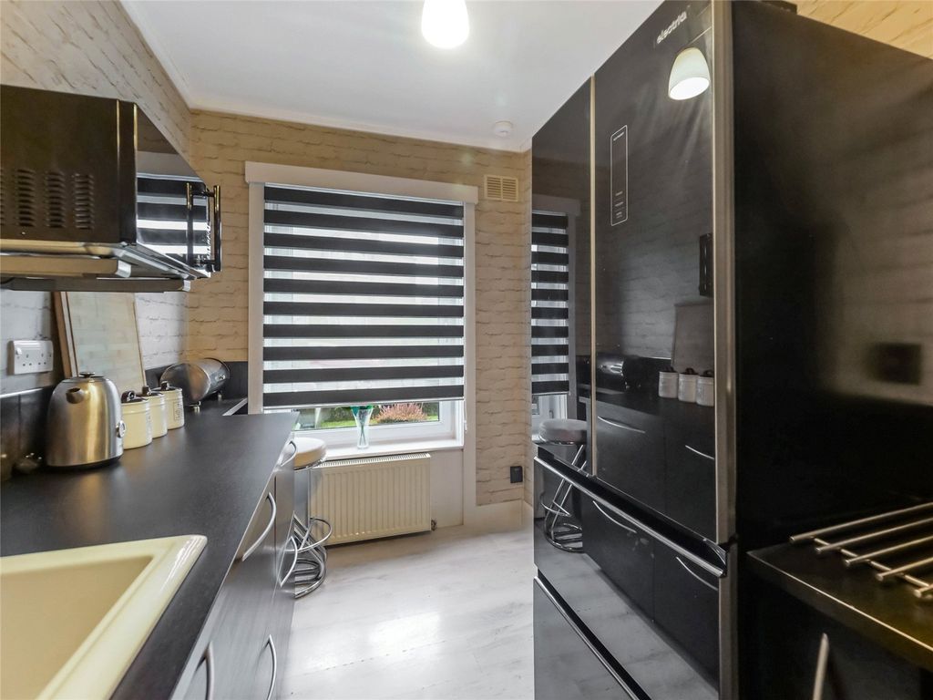 Property photo 3 of 21 Picture No. 14