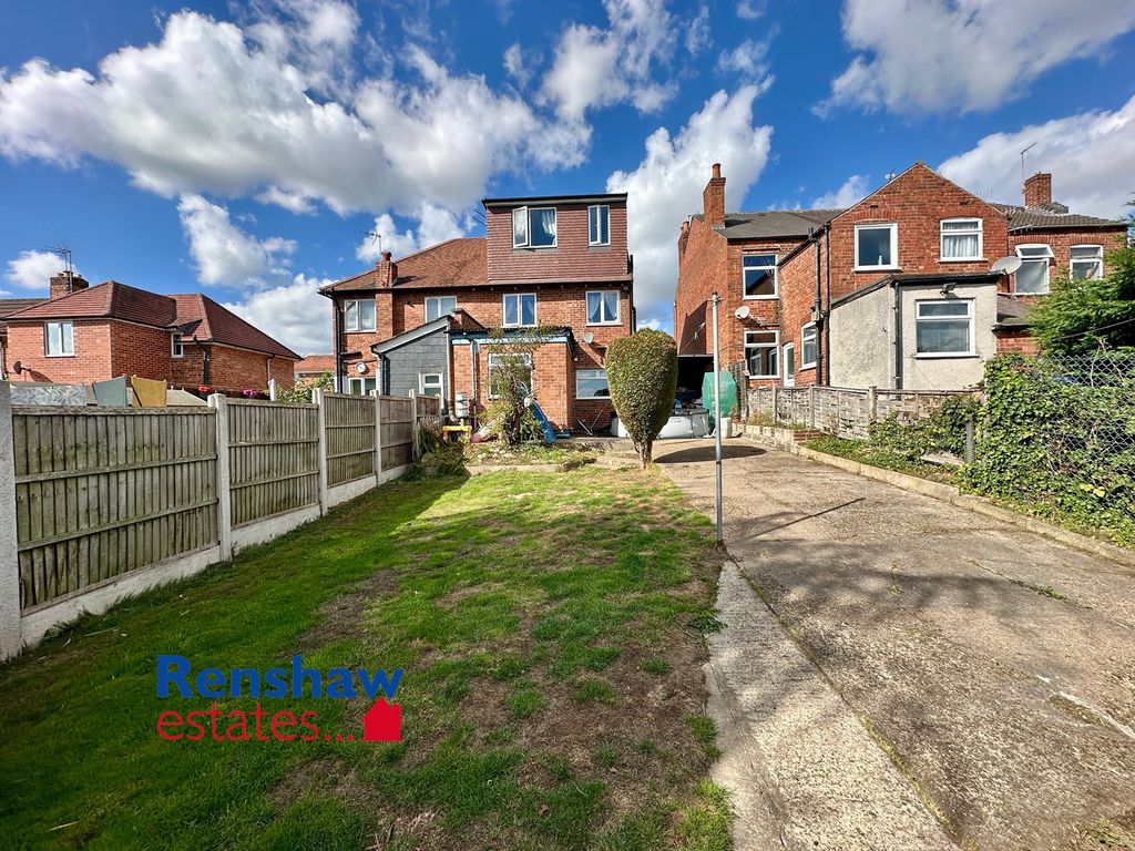 Property photo 2 of 18 R (4)