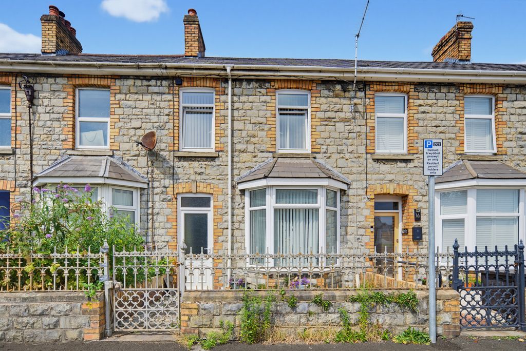 Property photo 1 of 22