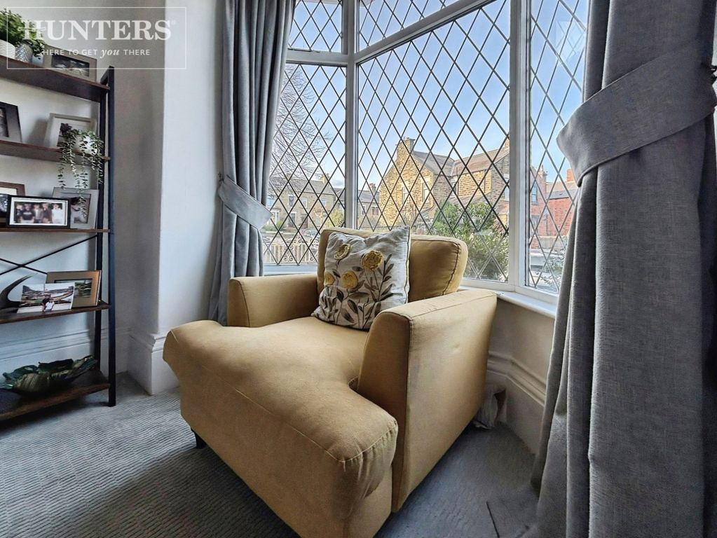 Property photo 3 of 17 Pbox-Img.Jpg