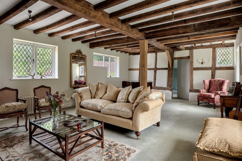 Additional image 7 of 7 bed detached house for saleSteep, Hampshire GU32