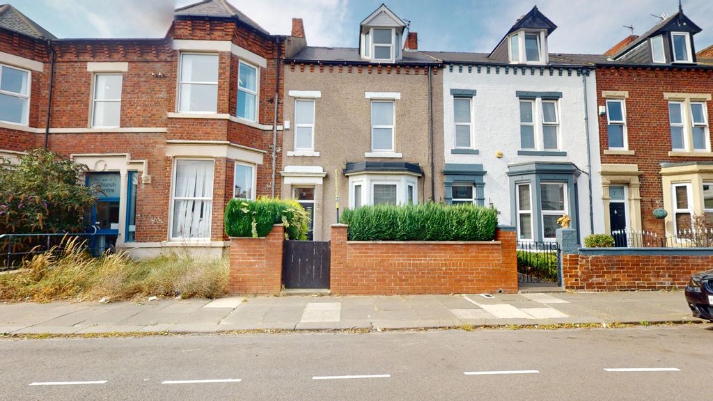 Property photo 1 of 25 4381640