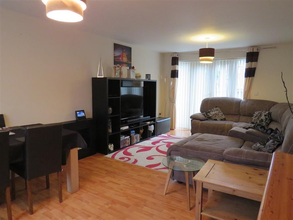 Property photo 3 of 12 Front