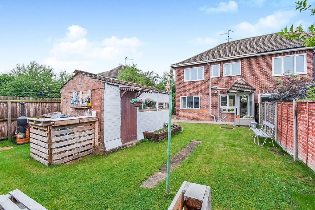 Property photo 2 of 11